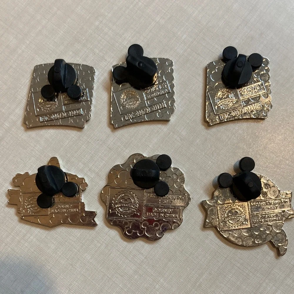 Disney Trading Pins- Notebooks, 7 Dwarfs etc. set of 6